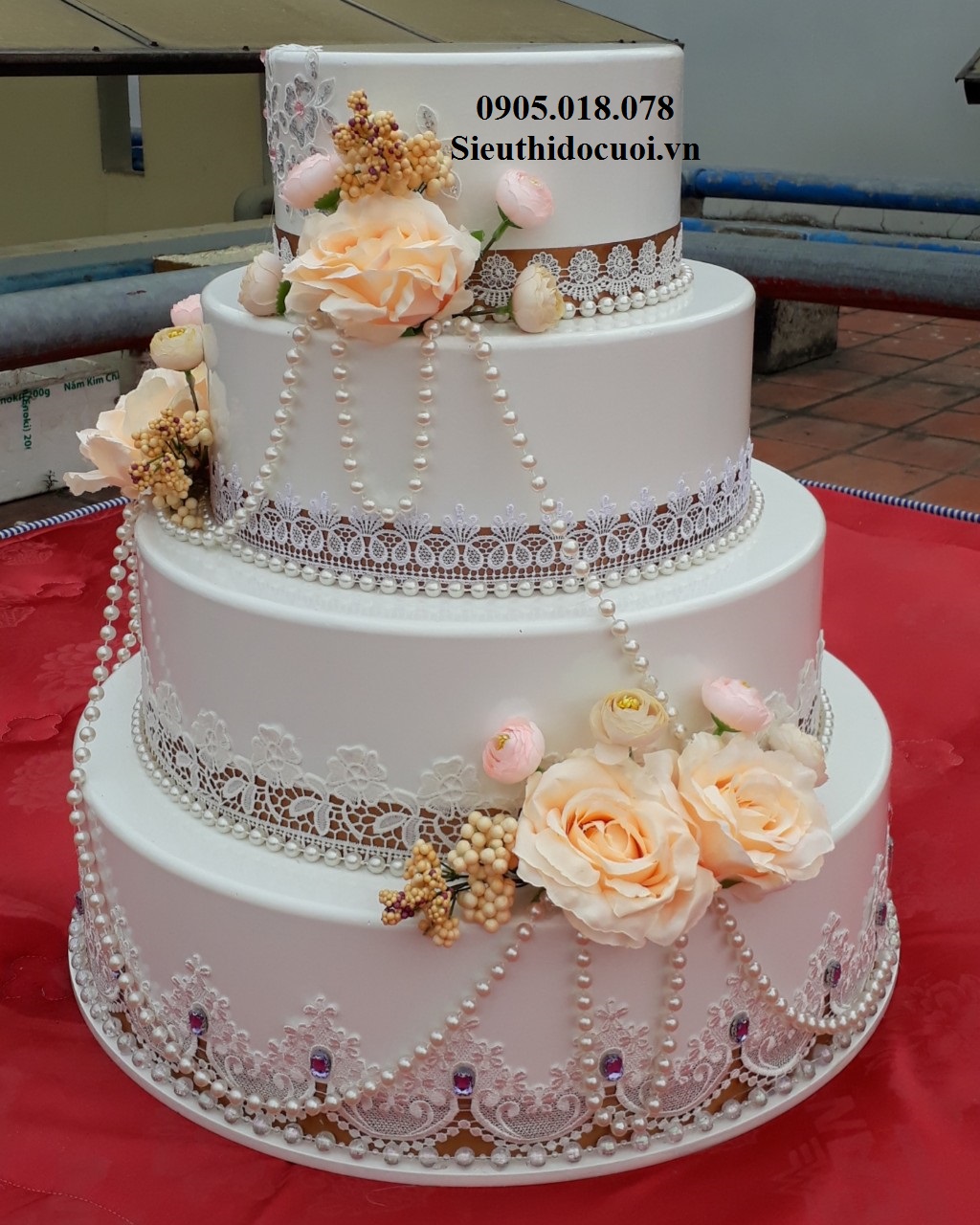 Thùng tiền hình bánh kem Thùng tiền hình bánh kem