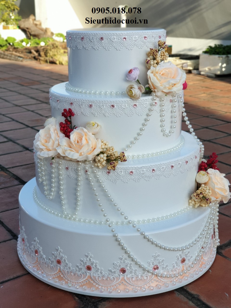 Thùng tiền hình bánh kem Thùng tiền hình bánh kem