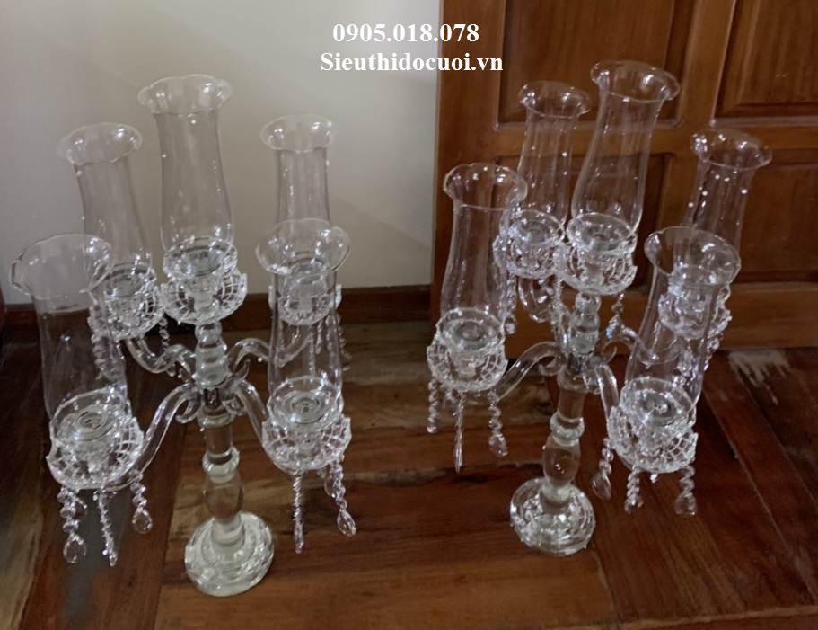 Chân nến trong suốt Chân nến trong suốt