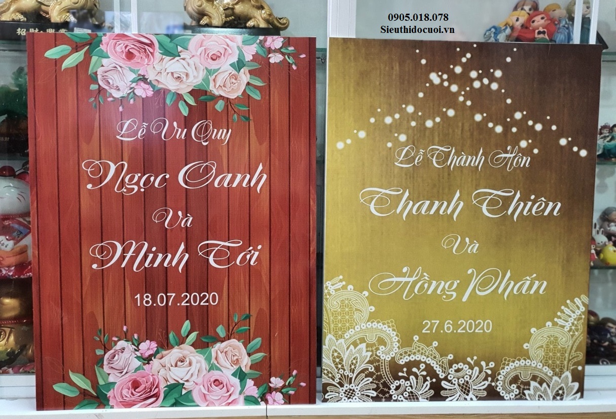 Bảng tên cô dâu chú rể bằng fomex, tem nước suối, chữ xốp Bảng tên cô dâu chú rể bằng fomex, tem nước suối, chữ xốp