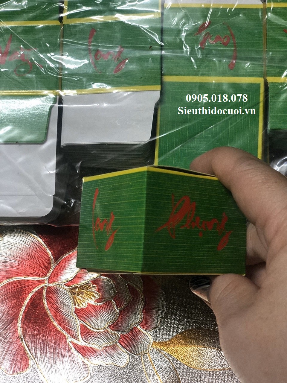 Hộp bánh cưới Hộp bánh cưới