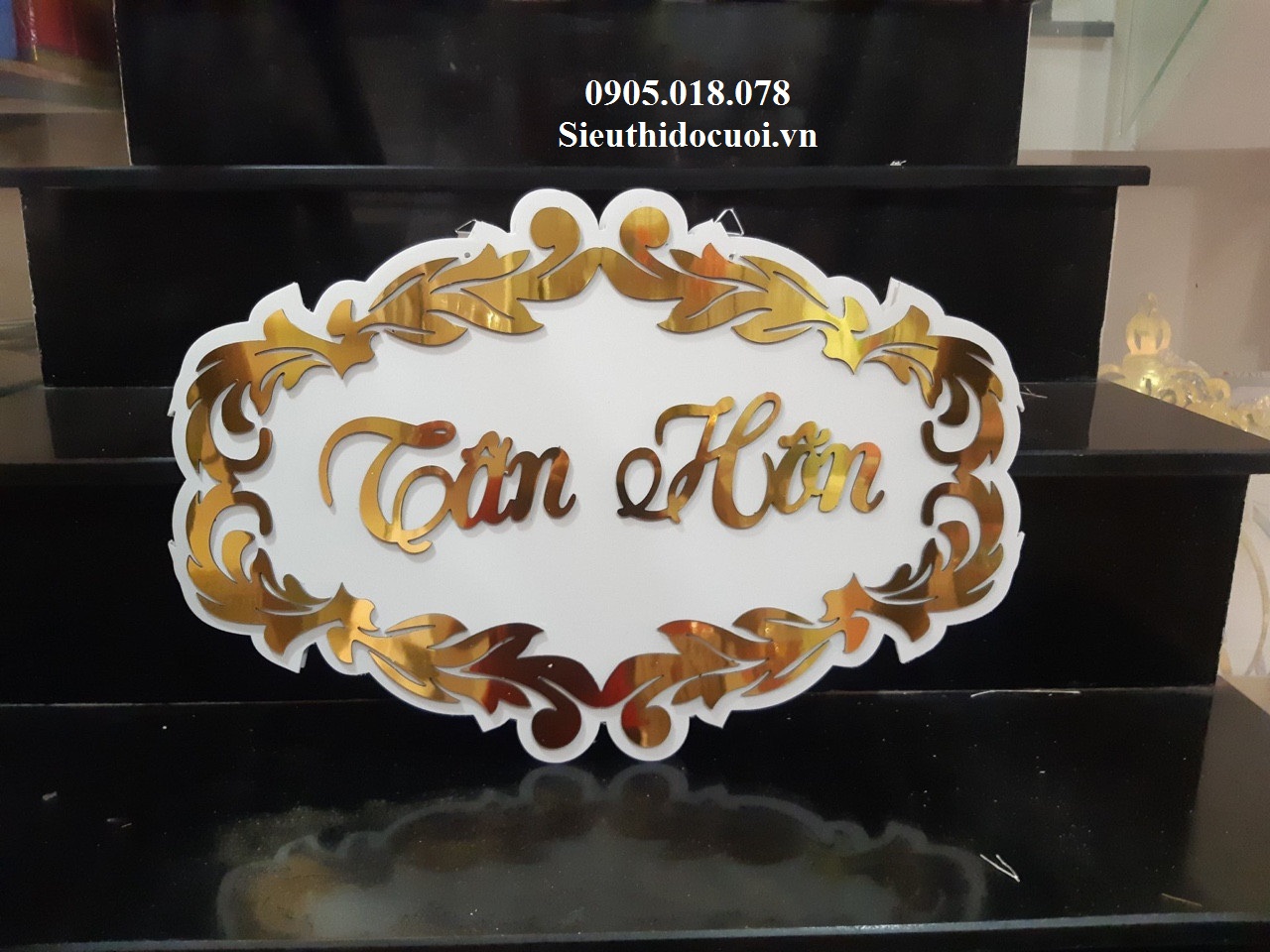 Bảng lễ treo cổng Bảng lễ treo cổng