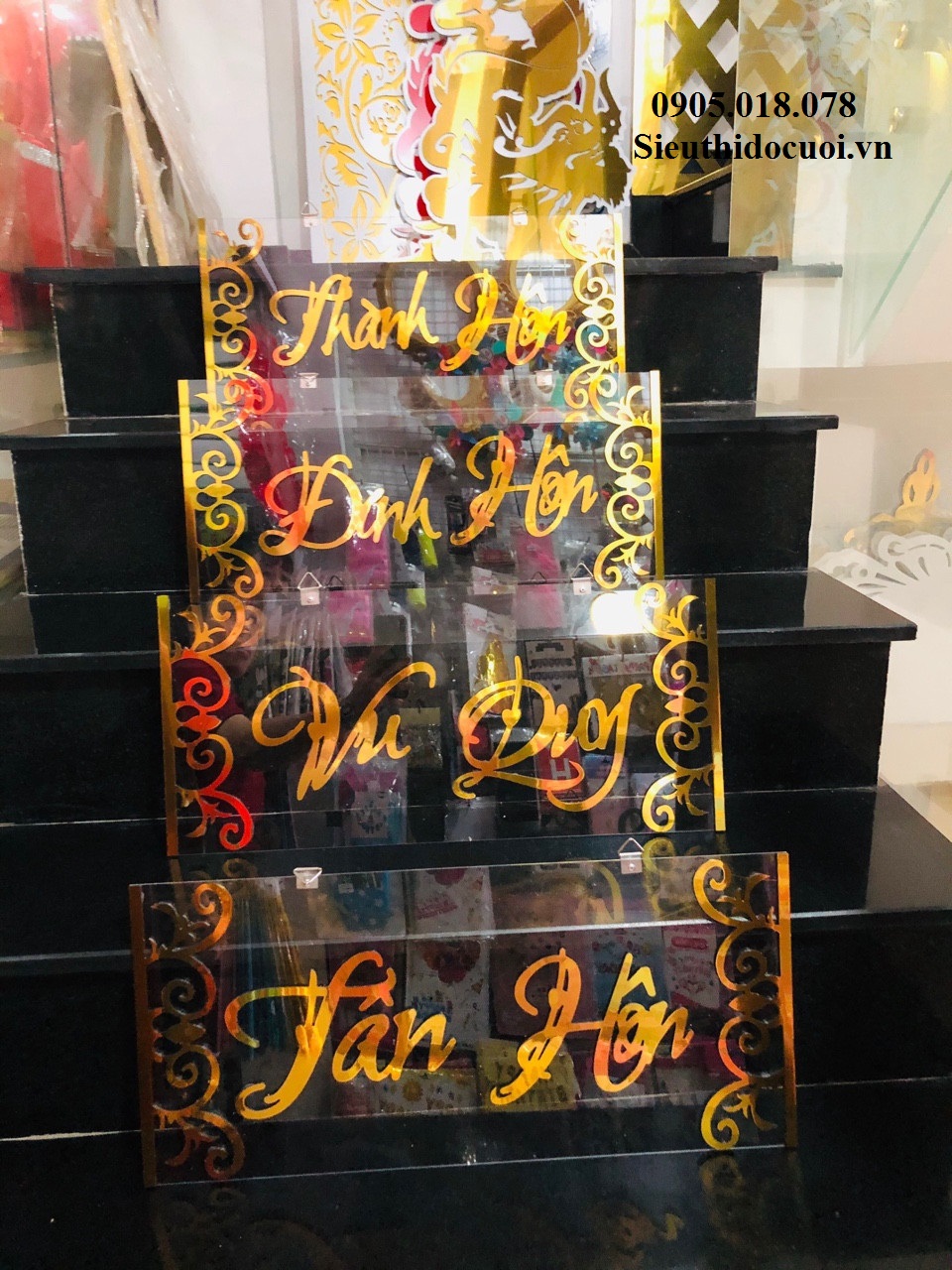 Bảng lễ treo cổng Bảng lễ treo cổng