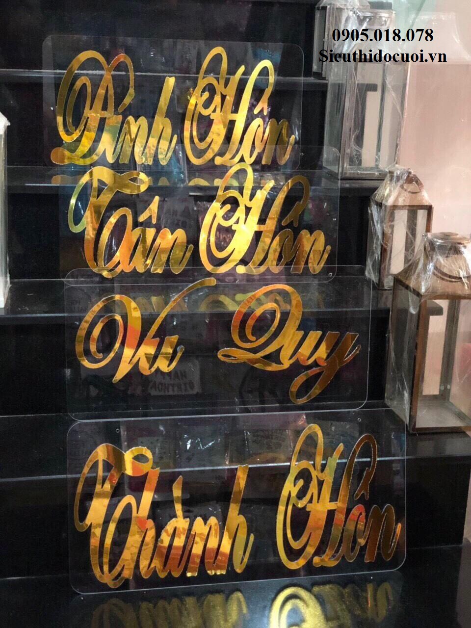 Bảng lễ treo cổng Bảng lễ treo cổng