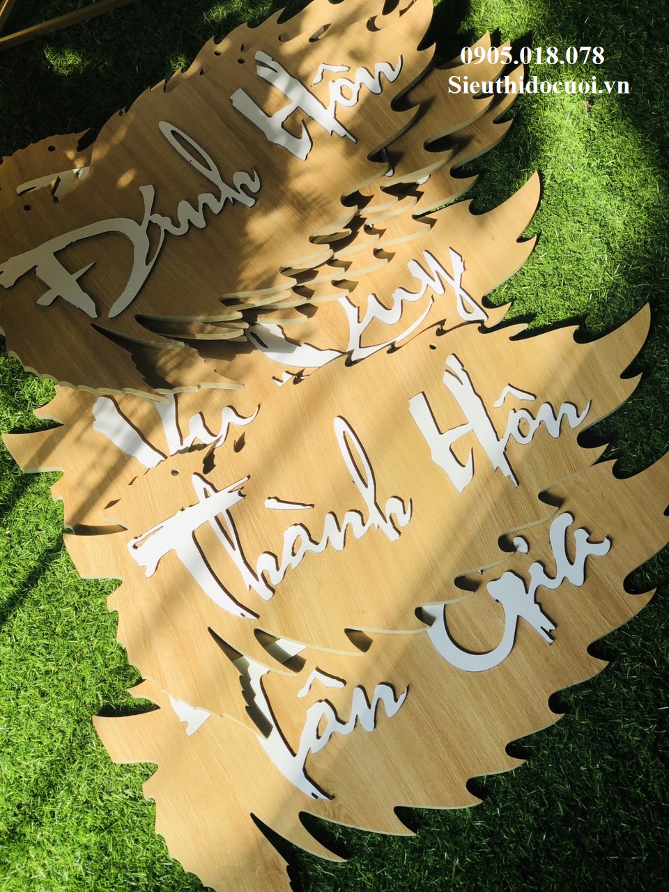 Bảng lễ treo cổng Bảng lễ treo cổng