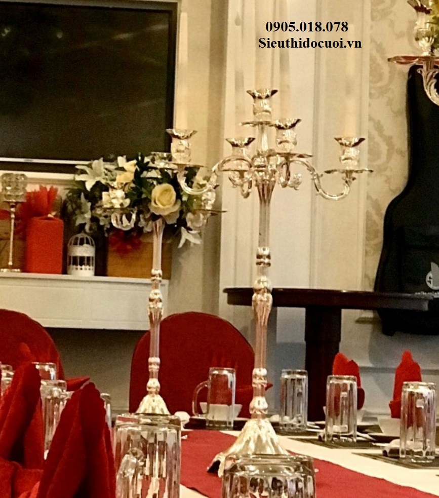 Chân nến, trụ nến Chân nến, trụ nến