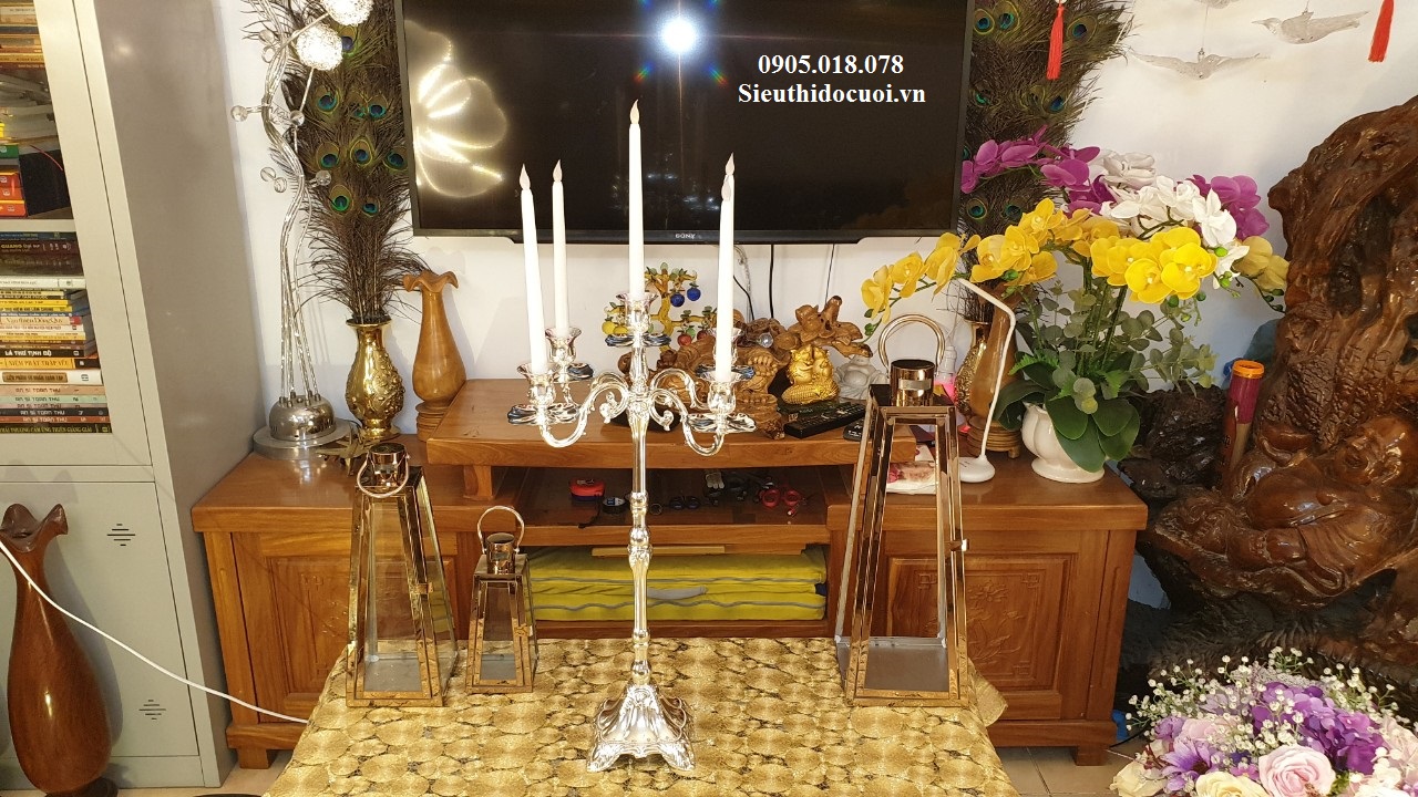 Chân nến Chân nến