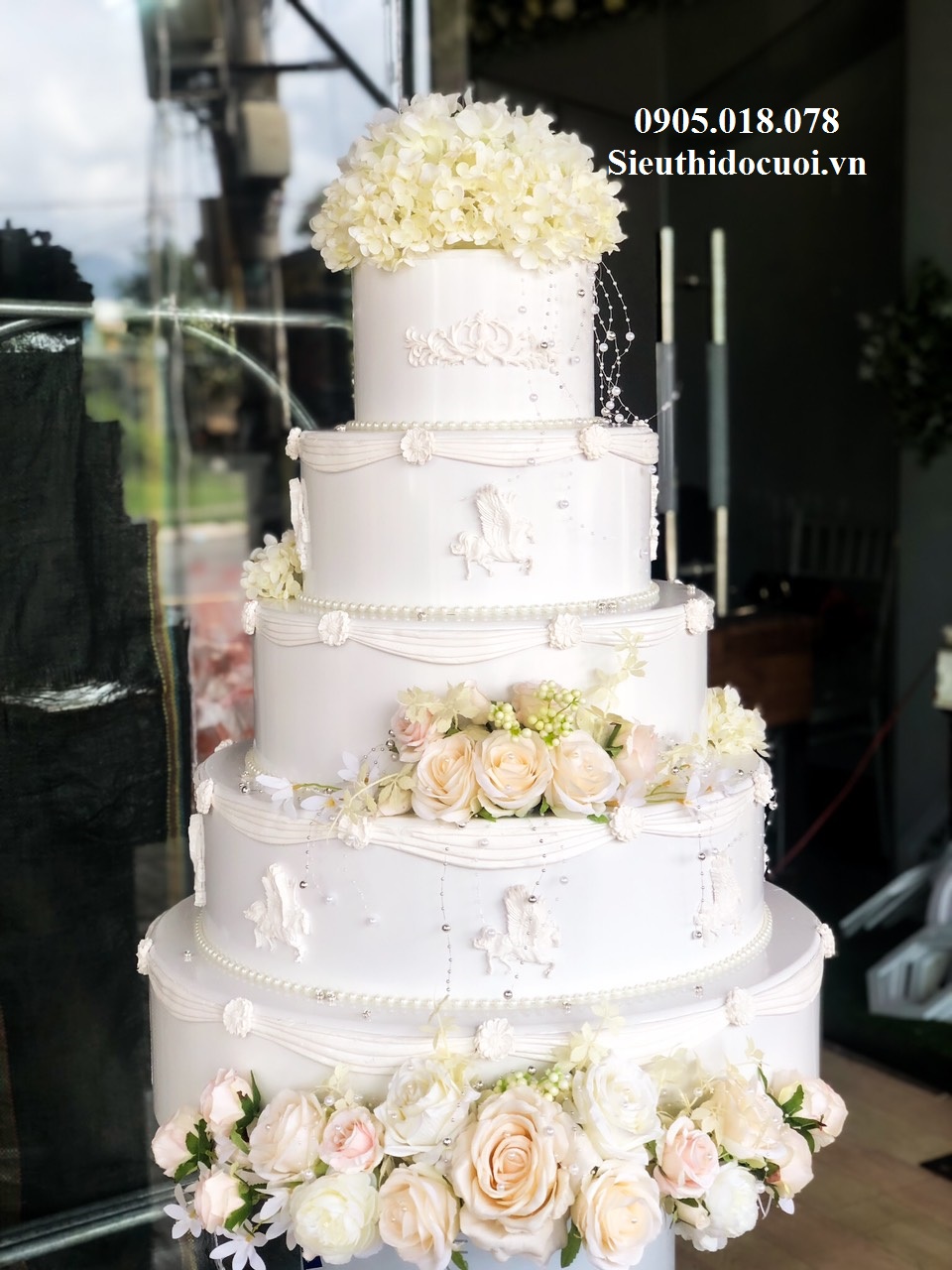 Bánh kem giả Bánh kem giả