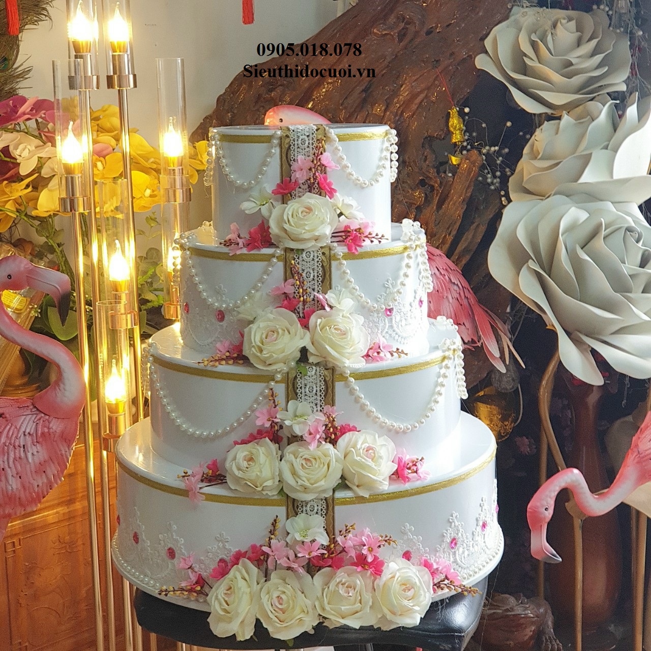 Bánh kem 4 tàng Bánh kem 4 tàng