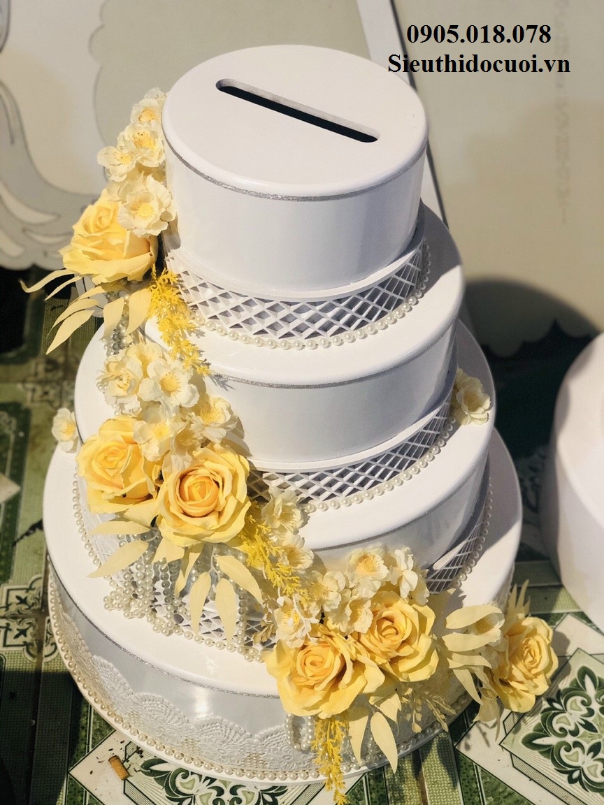 Bánh kem 4 tàng Bánh kem 4 tàng