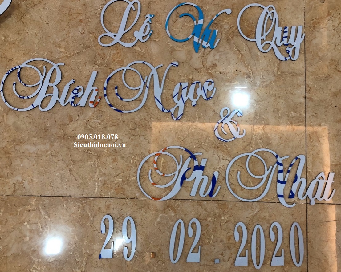 Bảng tên cô dâu chú rể bằng alu và bộ chữ số Bảng tên cô dâu chú rể bằng alu và bộ chữ số