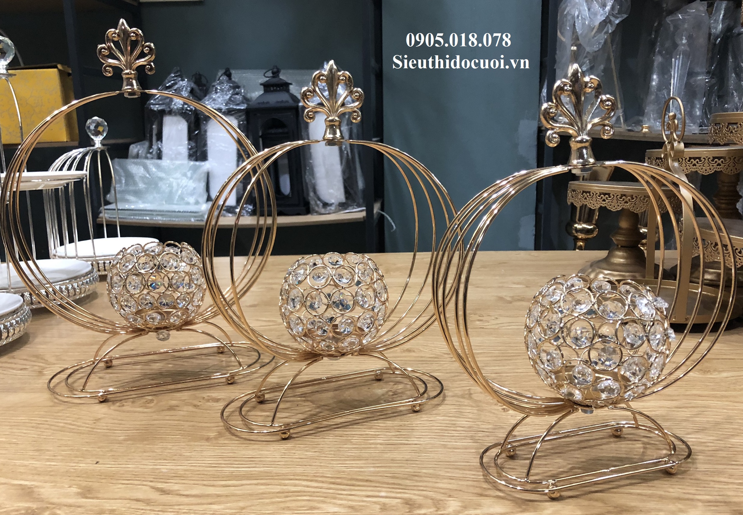 Trụ nến, chân nến Trụ nến, chân nến