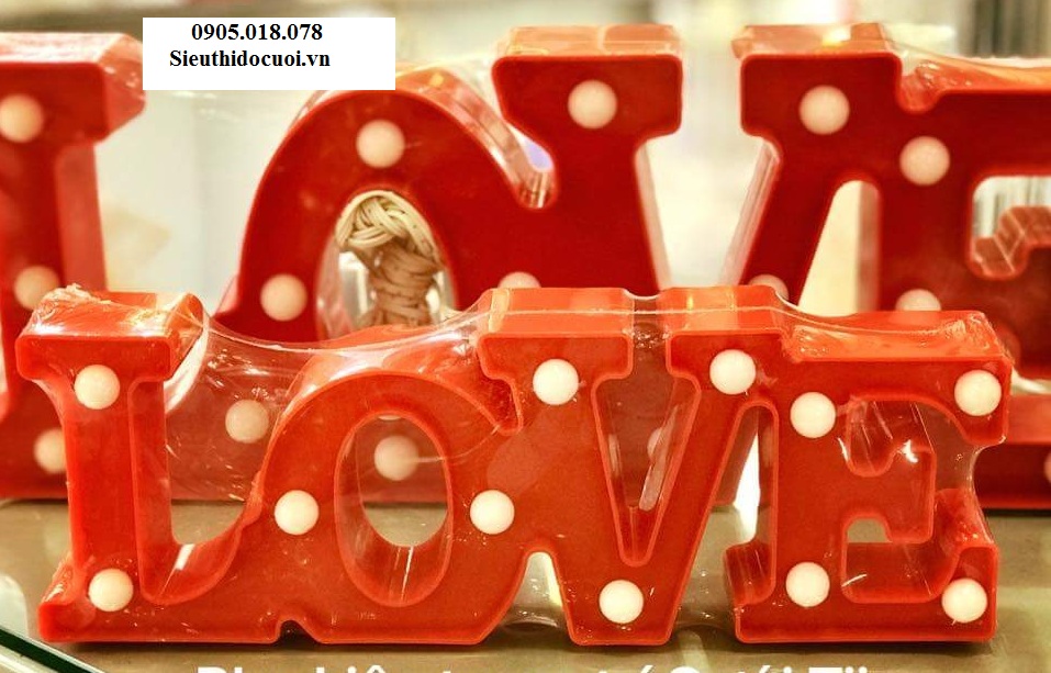 Bộ chữ Love đèn led trang trí Bộ chữ Love đèn led trang trí