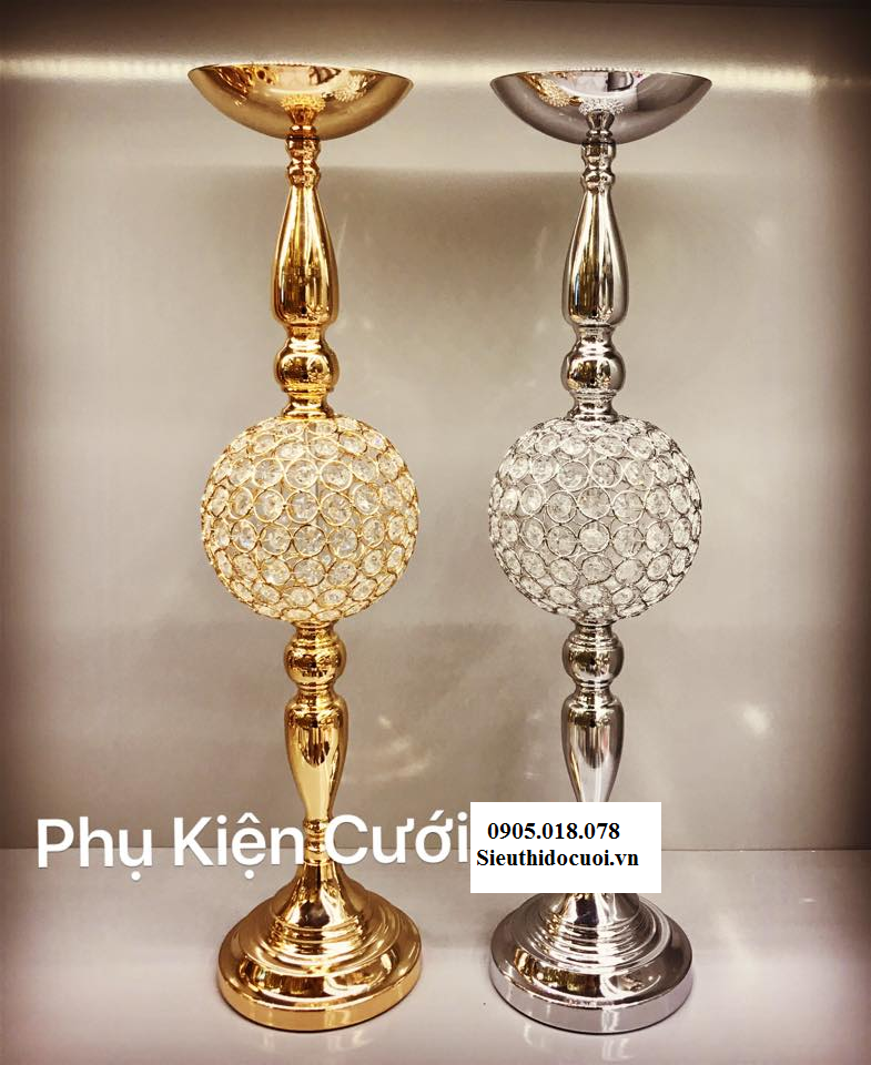 Chân nến pha lê trang trí tông màu vàng Chân nến pha lê trang trí tông màu vàng