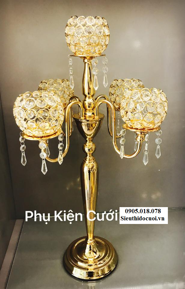 Chân nến pha lê trang trí tông màu vàng Chân nến pha lê trang trí tông màu vàng