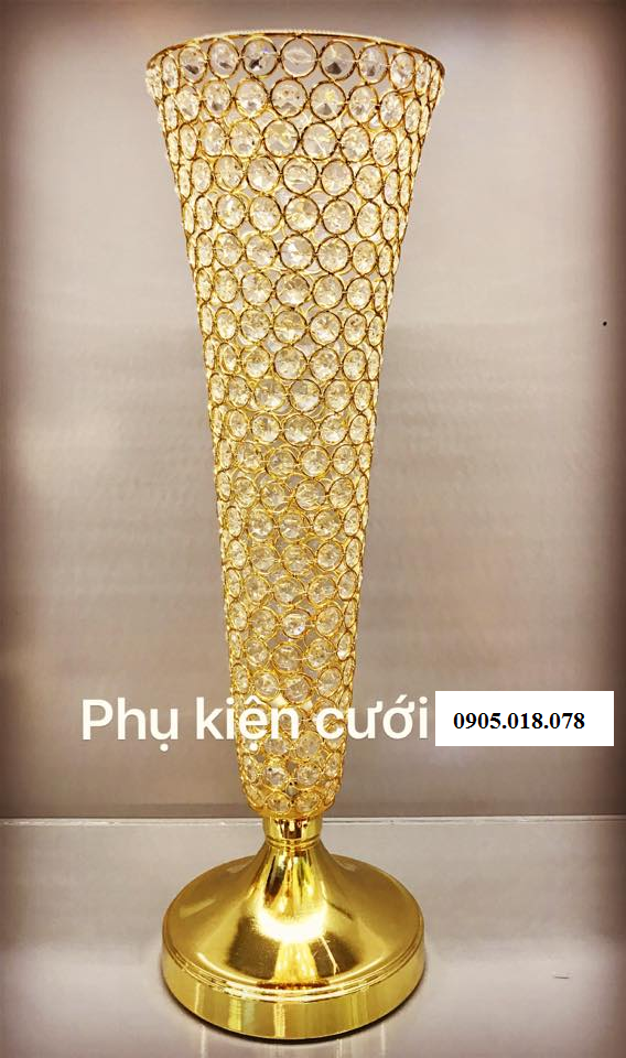 Chân nến pha lê trang trí tông màu vàng Chân nến pha lê trang trí tông màu vàng