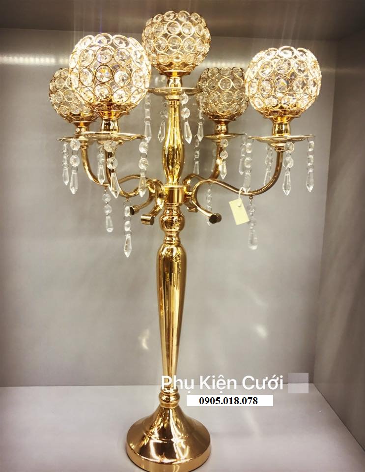 Chân nến pha lê trang trí tông màu vàng Chân nến pha lê trang trí tông màu vàng