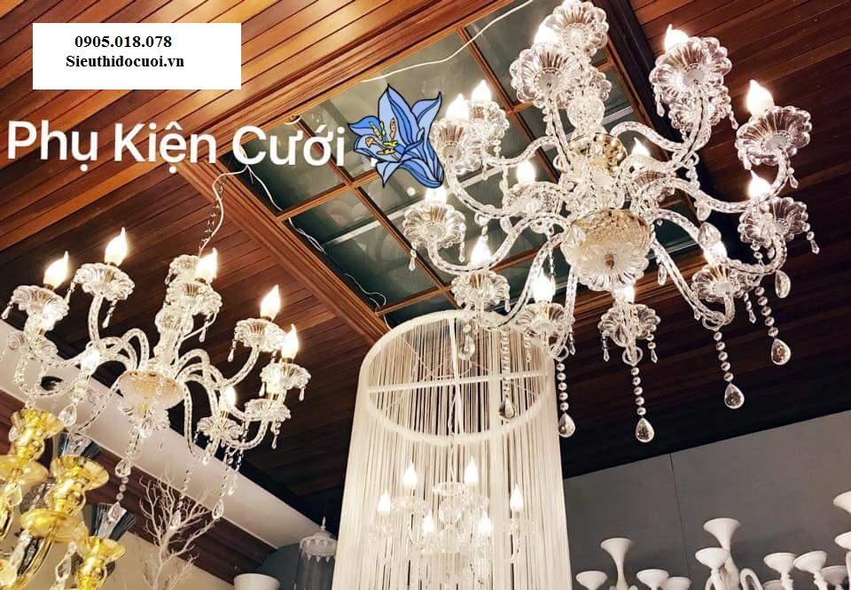 Đèn chùm pha lê nến 15 nhánh (15 nến) Đèn chùm pha lê nến 15 nhánh (15 nến)