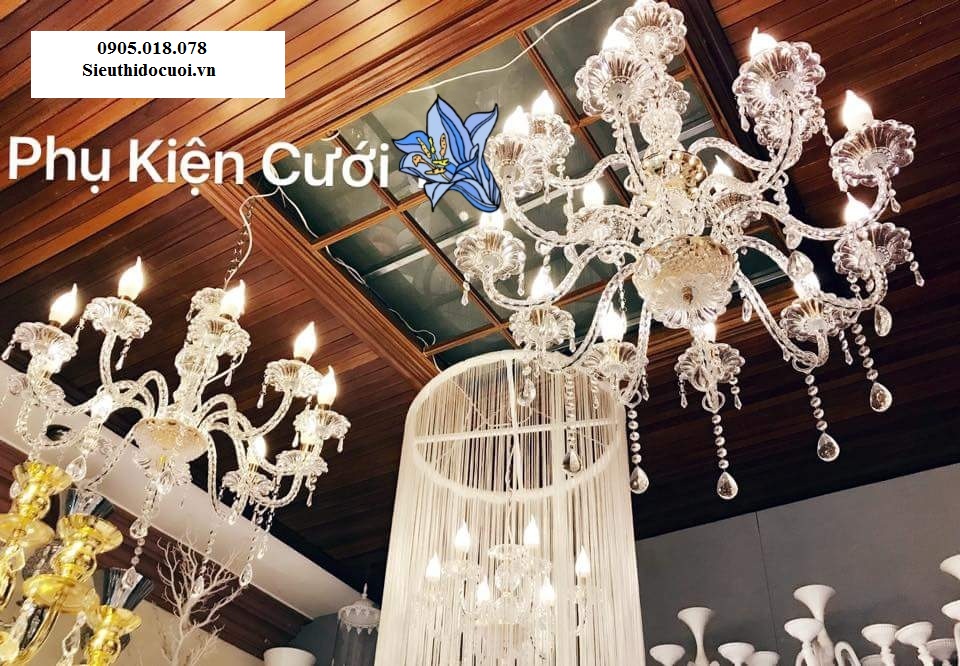 Đèn chùm pha lê nến 10 nhánh (10 nến) Đèn chùm pha lê nến 10 nhánh (10 nến)