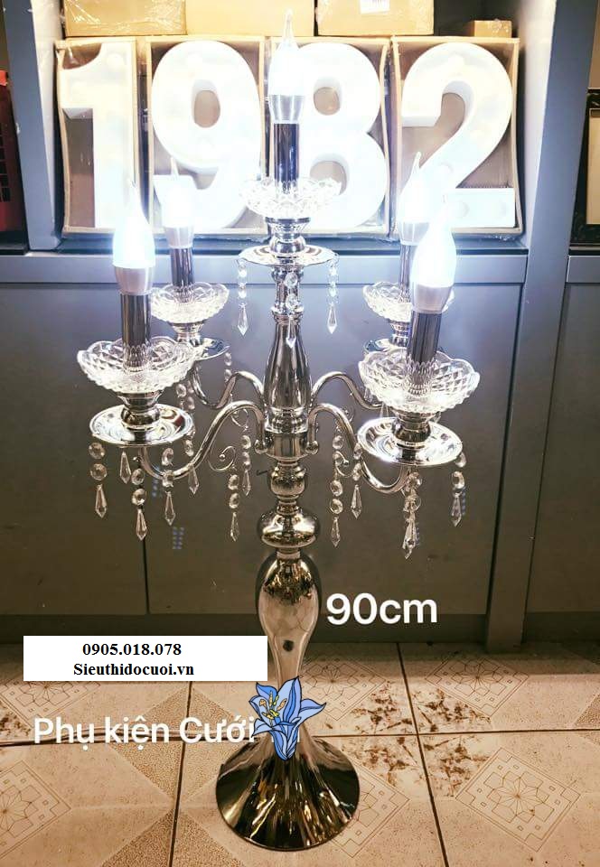 Đèn chùm nến chân đứng giá rẻ Đèn chùm nến chân đứng giá rẻ