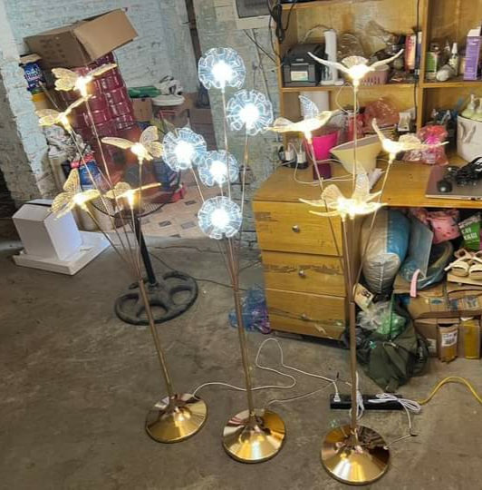 ĐÈN DẪN LỐI HOA CẨM TÚ CẦU ĐÈN DẪN LỐI HOA CẨM TÚ CẦU