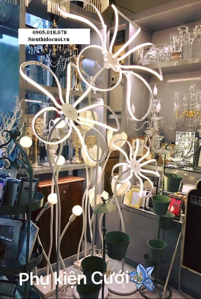 Đèn sân khấu đám cưới led bông hoa Đèn sân khấu đám cưới led bông hoa