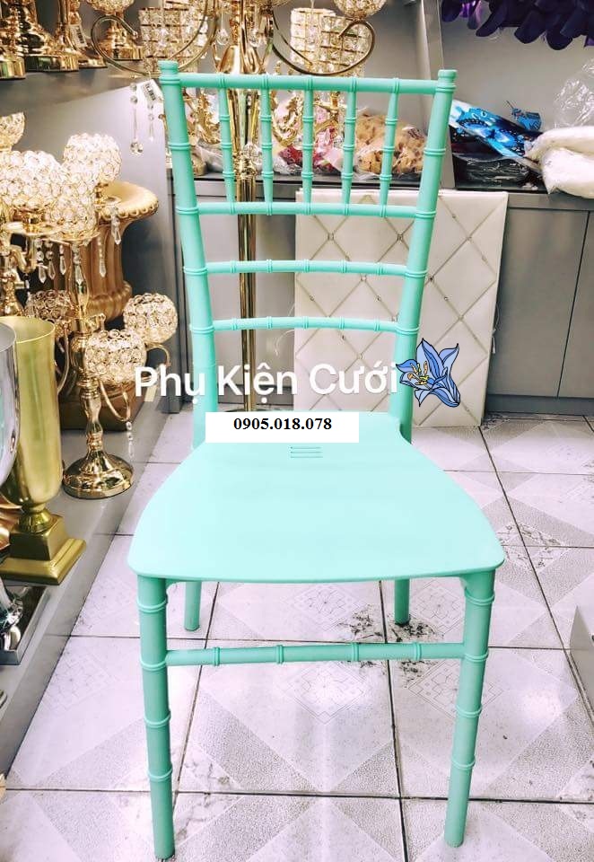 Ghế Tiffany bằng nhựa cao cấp đúc nguyên khối Ghế Tiffany bằng nhựa cao cấp đúc nguyên khối