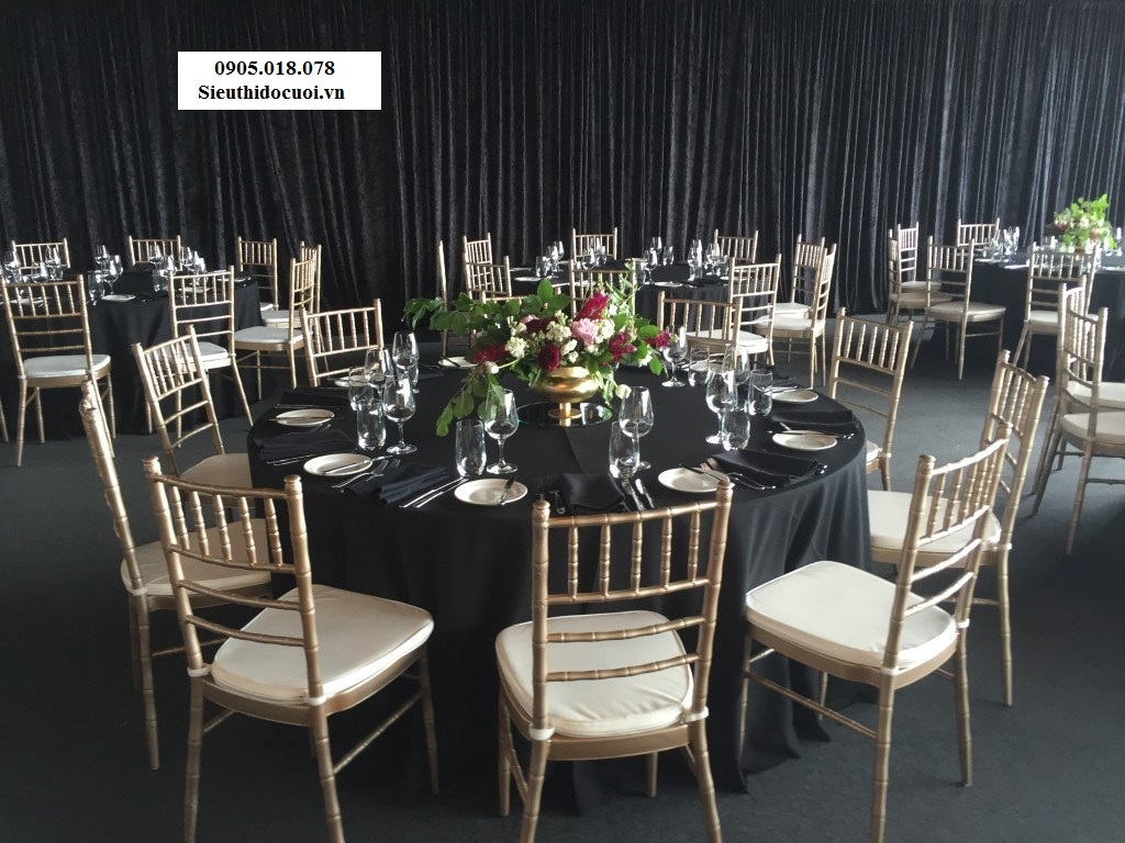 Ghế Tiffany bằng nhựa cao cấp đúc nguyên khối Ghế Tiffany bằng nhựa cao cấp đúc nguyên khối