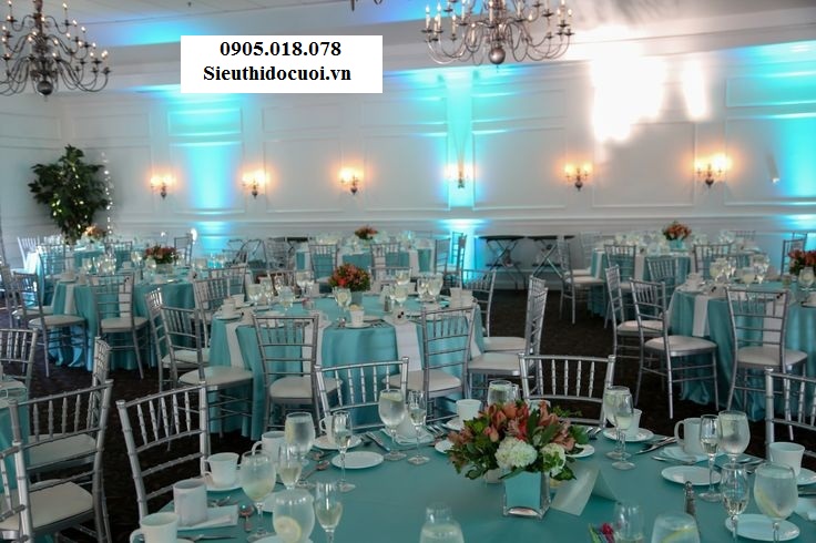 Ghế Tiffany bằng nhựa cao cấp đúc nguyên khối Ghế Tiffany bằng nhựa cao cấp đúc nguyên khối