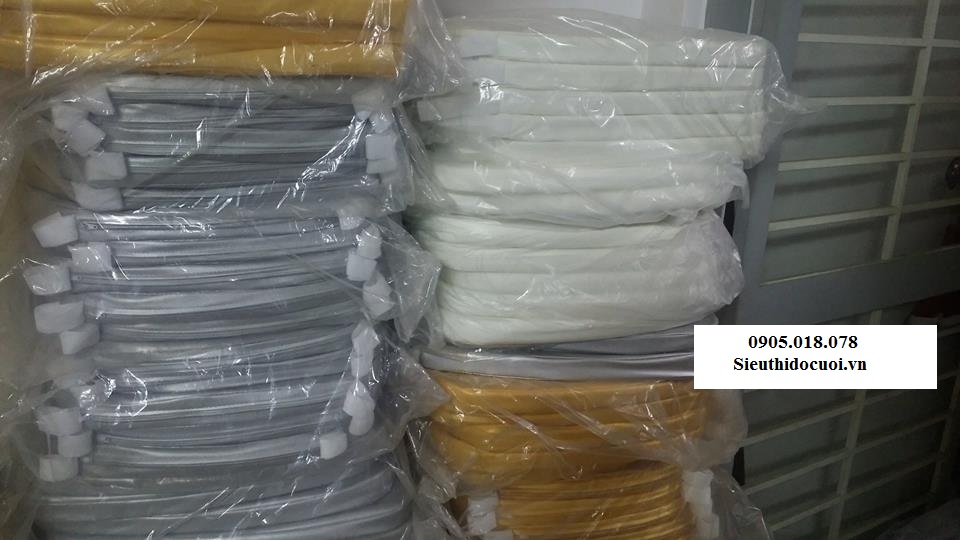 Ghế Tiffany bằng thép sơn tĩnh điện giá rẻ Ghế Tiffany bằng thép sơn tĩnh điện giá rẻ