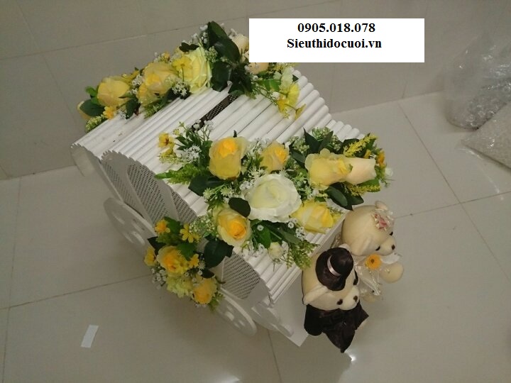 Thùng tiền đám cưới hình xe ngựa Thùng tiền đám cưới hình xe ngựa