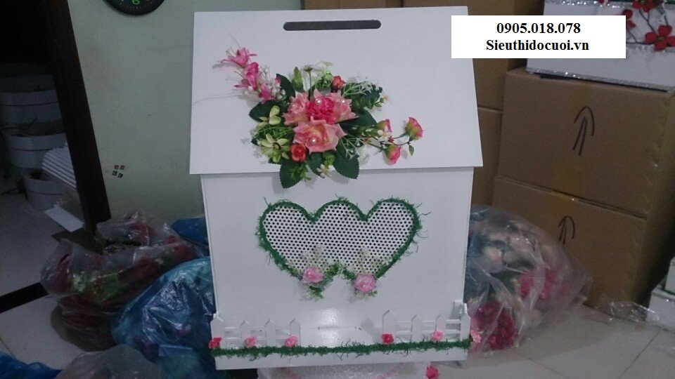 Thùng tiền đám cưới hình ngôi nhà hạnh phúc Thùng tiền đám cưới hình ngôi nhà hạnh phúc