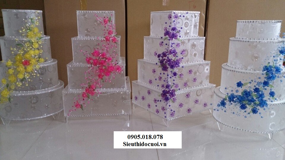 Thùng tiền cưới bằng Meka và hoa đá Thùng tiền cưới bằng Meka và hoa đá