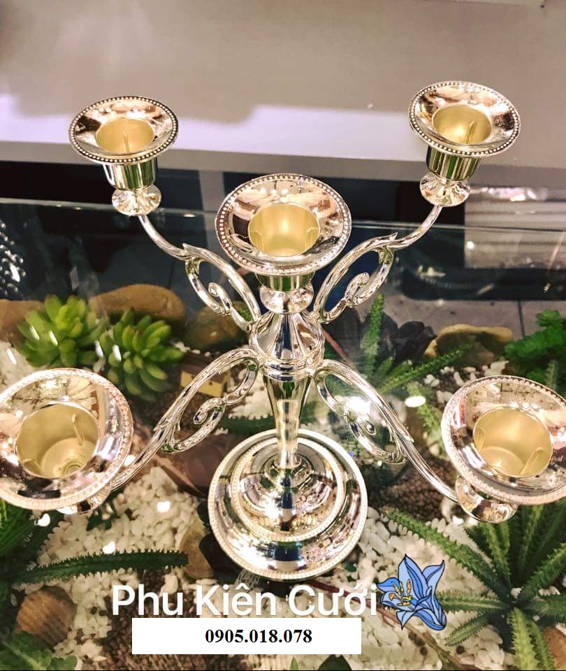 Trụ nến pha lê trong suốt giá rẻ Trụ nến pha lê trong suốt giá rẻ