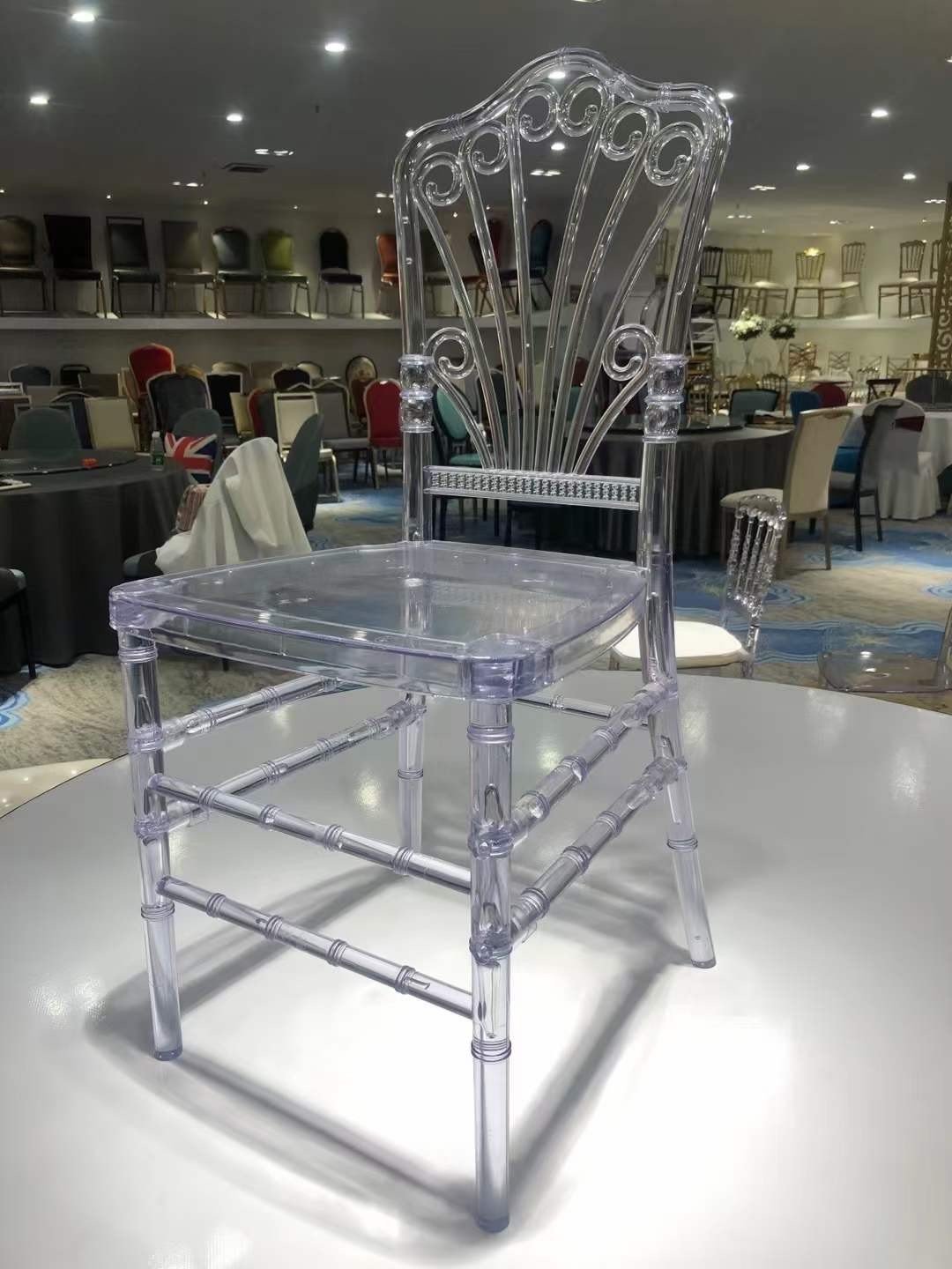 Ghế trong suốt Ghế trong suốt
