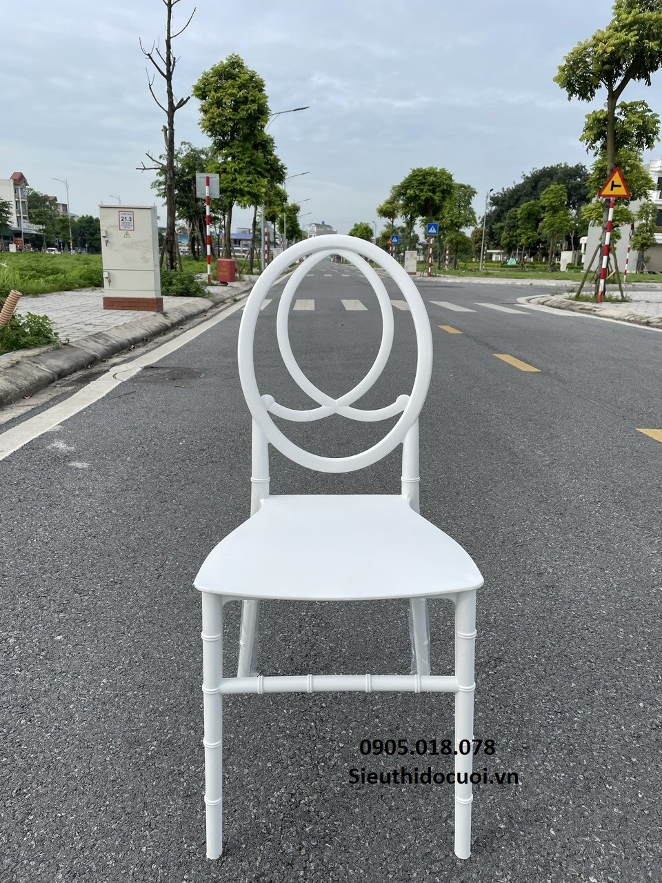 Ghế nhựa, ghế sắt Ghế nhựa, ghế sắt