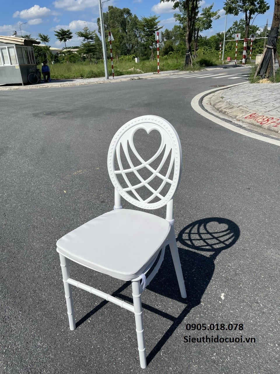 Ghế nhựa, ghế sắt Ghế nhựa, ghế sắt