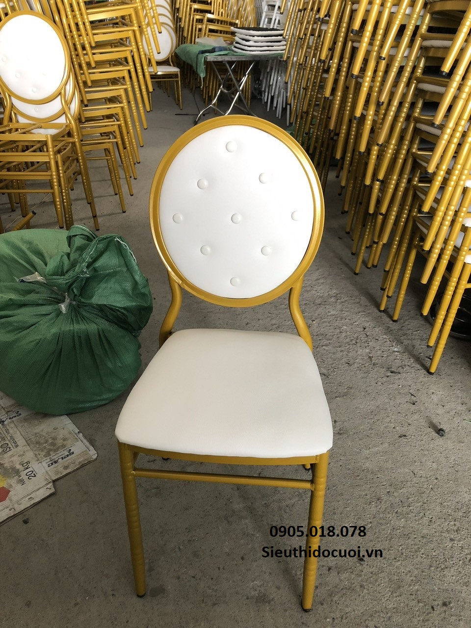 Ghế nhựa, ghế sắt Ghế nhựa, ghế sắt