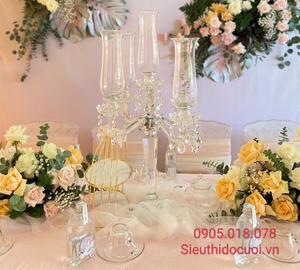 Chân nến pha lê trong suốt Chân nến pha lê trong suốt
