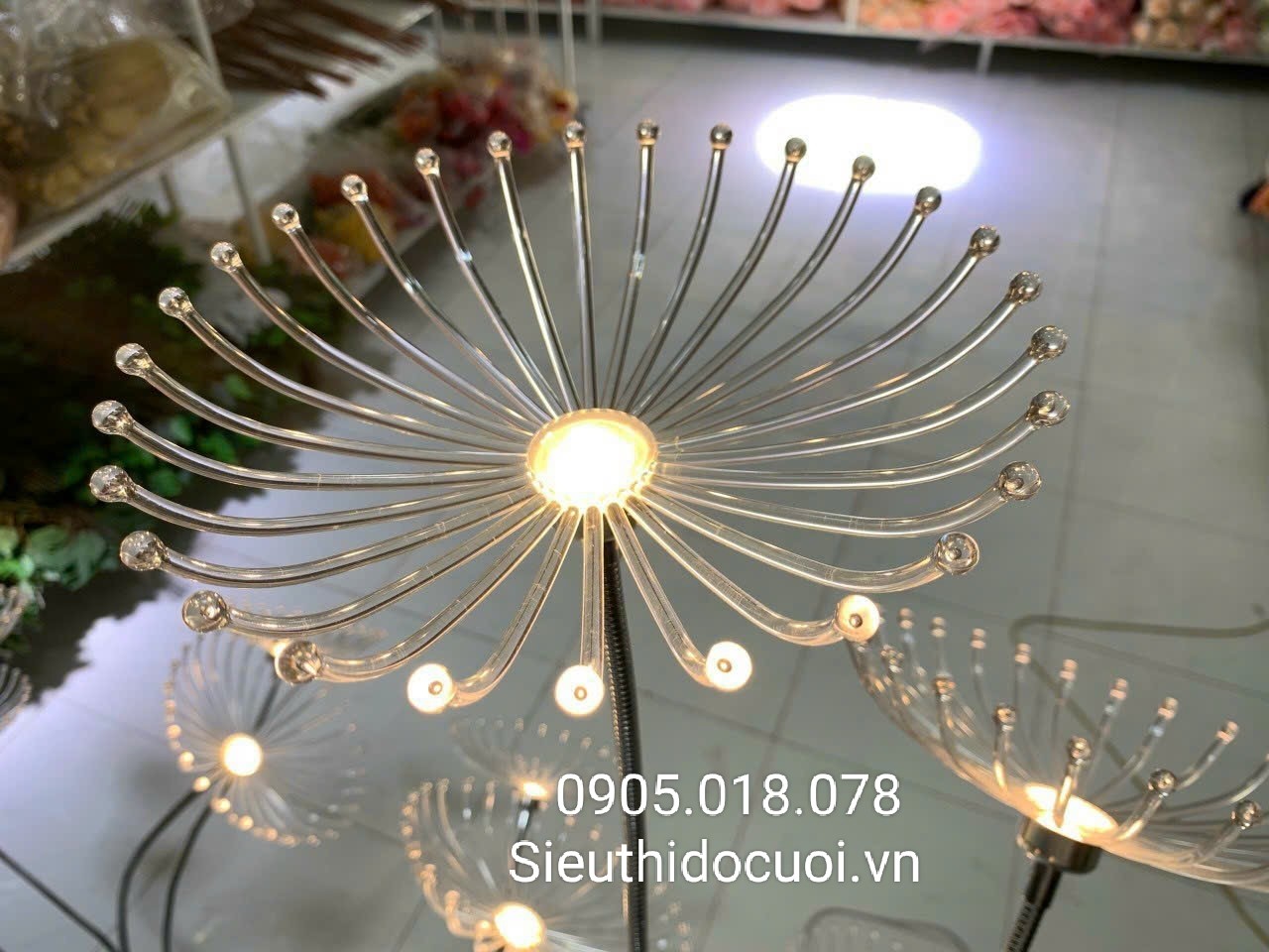 ĐÈN DẪN LỐI SÂN KHẤU BỒ CÔNG ANH ĐÈN DẪN LỐI SÂN KHẤU BỒ CÔNG ANH