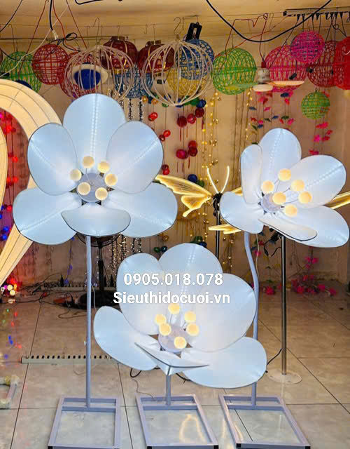 Đèn dẫn lối hoa trà Đèn dẫn lối hoa trà