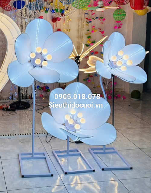 Đèn dẫn lối hoa trà Đèn dẫn lối hoa trà