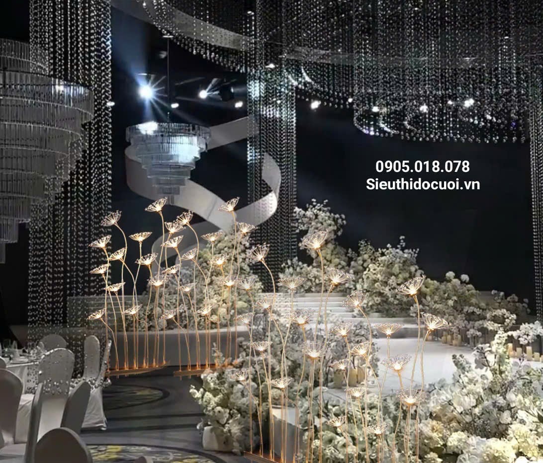 Đèn dẫn lối sân khấu bông tuyết 8 bông Đèn dẫn lối sân khấu bông tuyết 8 bông