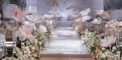 Dẫn lối sân khấu hoa voan Dẫn lối sân khấu hoa voan
