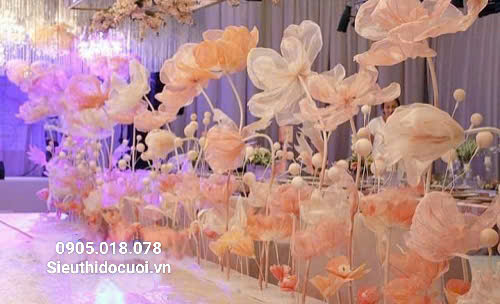 Dẫn lối sân khấu hoa voan Dẫn lối sân khấu hoa voan