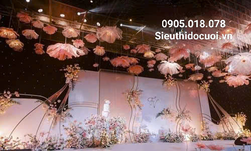 Dẫn lối sân khấu hoa voan Dẫn lối sân khấu hoa voan