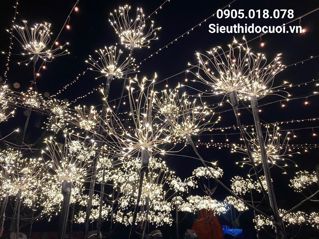 Đèn dẫn lối sân khấu pháo hoa Đèn dẫn lối sân khấu pháo hoa