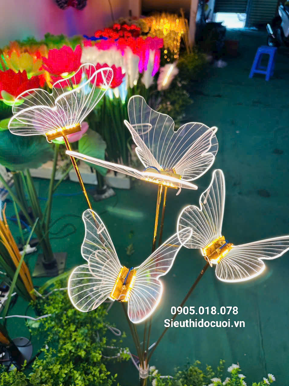 Đèn dẫn lối sân khấu bướm meka Đèn dẫn lối sân khấu bướm meka