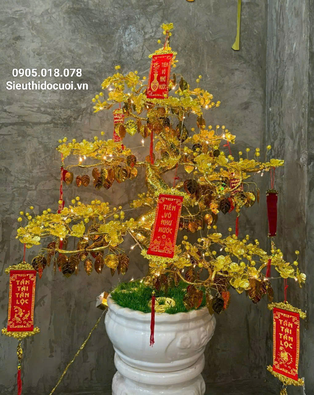 Hoa Mai Pha Lê Hoa Mai Pha Lê