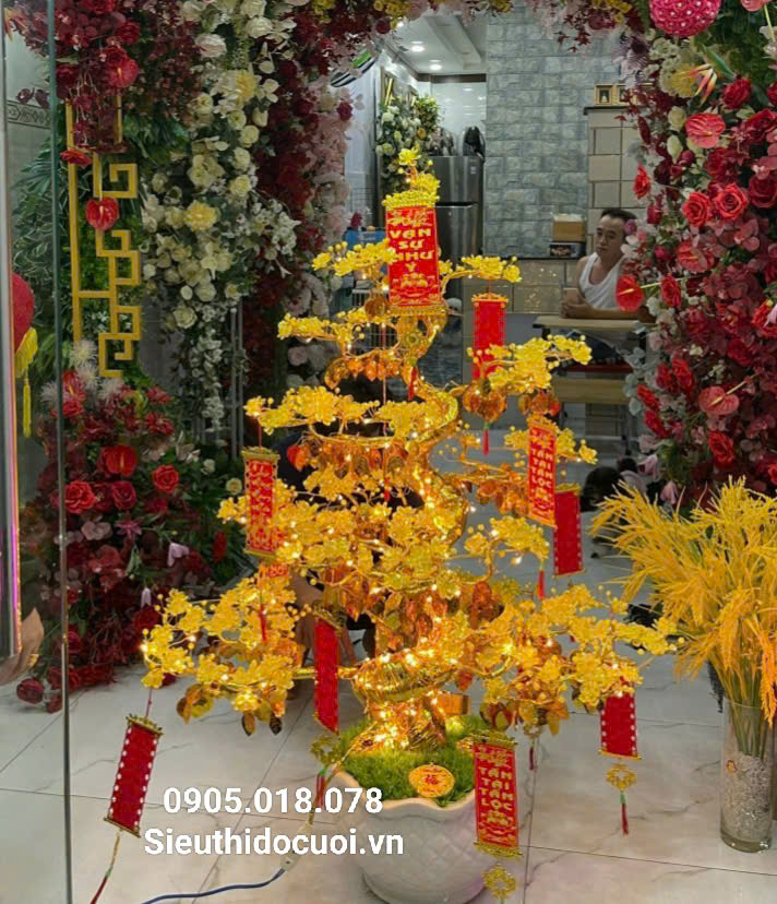 Hoa Mai Pha Lê Hoa Mai Pha Lê